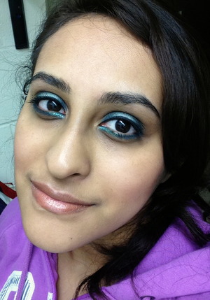 I was playing around with blue-teal shadows at school. 

See more pictures on my blog: 
http://giggleblush.blogspot.com/2013/03/fotd-blue-eyed.html