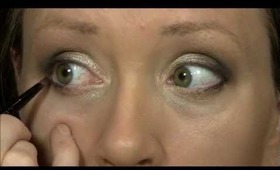 Gold and Black Smokey Eye Using NYX Pigments and shadow
