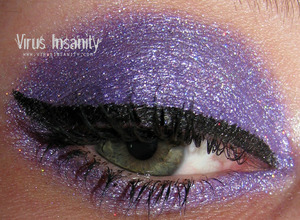 Virus Insanity eyeshadow, Preppy.
www.virusinsanity.com