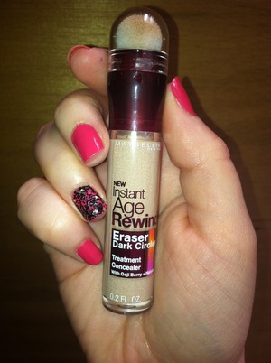Just purchased this concealer and so far I love it! Great coverage and color match. 