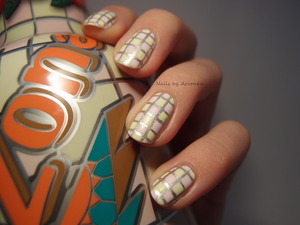 http://arvonka-nails.blogspot.sk/2013/11/arizona-iced-tea-nails.html