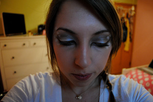 ET by Katy Perry: Yeah I got bored. Take away to fawn dots and its a wearable eyeshadow look :D