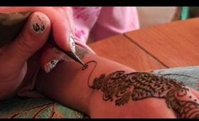 Mehndi Henna Design