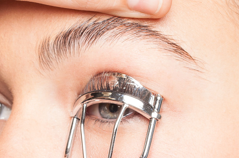 Best way to curl eyelashes with curler new arrivals