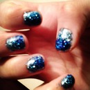 Blue ombre nails <3