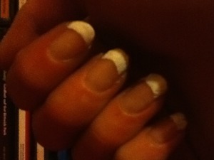 Does anybody know how to do Nice french nails? Thanks Guys :-*