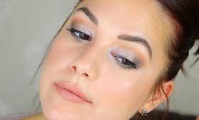 Wearable Smoky Eye with a Twist!