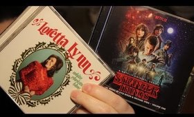 Loretta Lynn White Christmas Blue & Stanger Things Soundtrack Vol.  1 REVIEW!