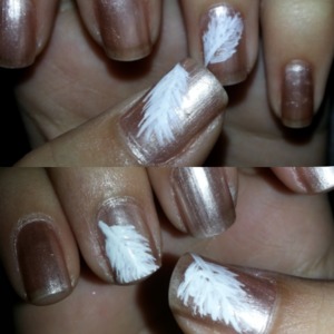 Cute nail art design in pearl and white
