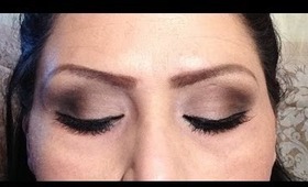 SIMPLE LOOK USING THE NAKED BASICS PALETTE