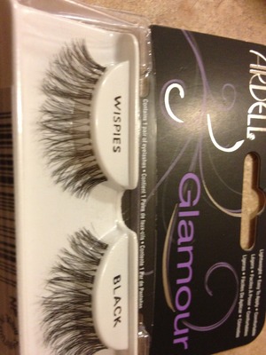 Ardell wispies. I'd wear thicker but I have absolutely zero lash line "/ these are perfect :)