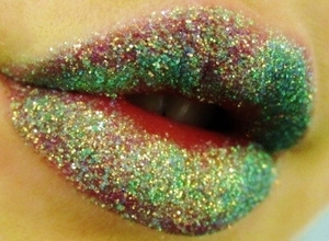 Glitter lips using glitters from Medusas Makeup! Uncomfortable but beautiful ^^

Like me on Facebook! http://www.facebook.com/pages/Makeup-Is-Art/455624517797347