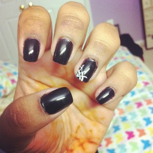 Nice black nails with spider webs for Halloween. 