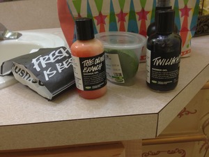 Lush is amazing, because beauty also means having good hygiene. Also this features my fav facial cleanser, shimmer bar!