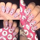 Vintage style floral nail art 