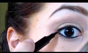 Easy everyday winged Eyeliner