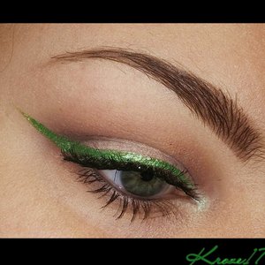 Having some fun with Nyx Extreme Green Liner!
Definitely brings a little extra something to an everyday look. 

Products used:
Kat Von D Shade And Light Eye Palette
Anastasiabeveyhills Pro Brow Book
Nyx Extreme Green Liner
Milani Gray Liner
Sugarpill Lumi Pigment

#Nyx #Sugarpill #lumi #katvondbeauty #katvond #katvondlook #green #summerlook #colorful #Anastasiabeveyhills #beauty #beautyproducts #beautyshot #cosmetics #makeup #makeuptrends #makeuplook #inspiration #instabeauty #instamakeup #creative #Kroze17