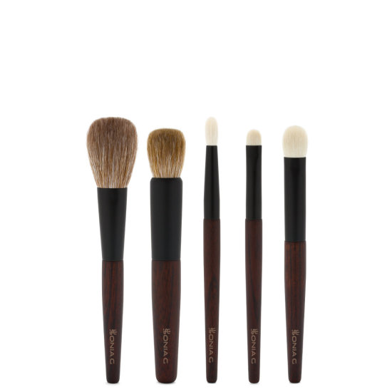 Rouge Bunny Rouge – Face makeup brushes – Sweet Makeup Temptations