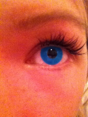 Bright blue eyes behind fab new eyelash extensions B curl!