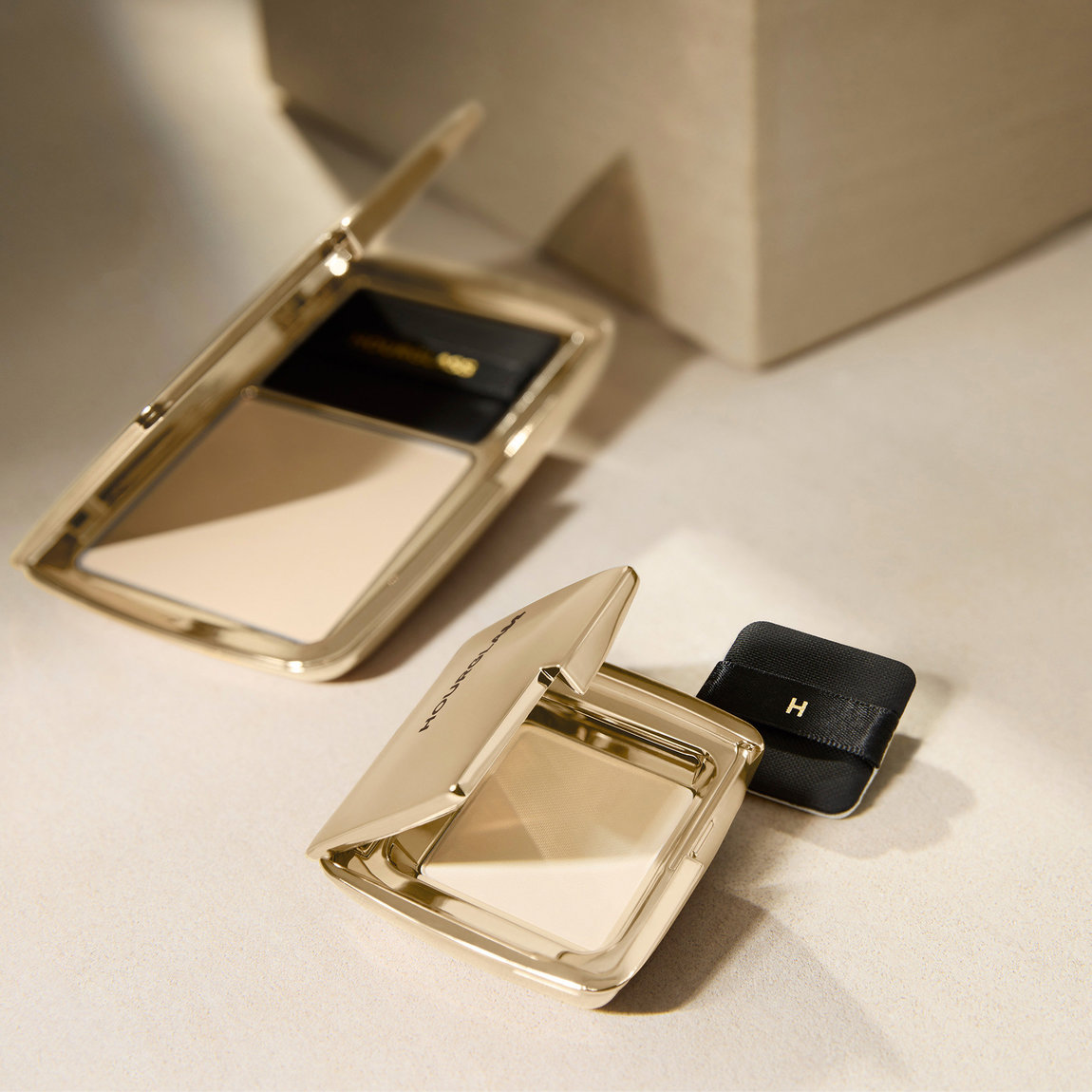 Hourglass Vanish Airbrush Pressed Powder - Travel | Beautylish