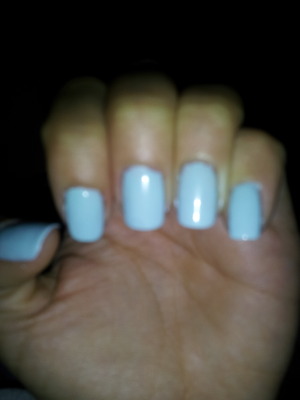 Its a bit blurry the color is mint candy apple by Essie <3 it