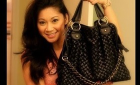 Take a "Look-See" at what's in Erika's New Handbag!