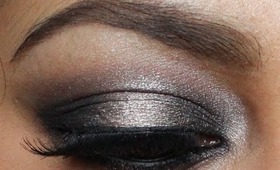 Two Toned Smokey Eye Makeup Using Urban Decay Naked 2 Palette