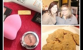 VLOGMAS DAY 9 - Favorites, Vitacost & Ipsy