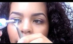 Tutorial: Applying False Lashes