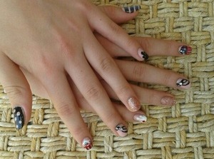 Very easy nail art from Bella Throne