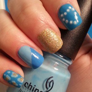 Products used were China Glaze's 'Angel Wings', 'Bahamian Escape', and 'Sunday Funday'.