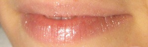 Swarovski Cristals... No edited, nothing on my lips but this product!!!