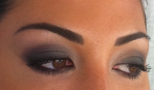 day time smoky eye using Balck Palette UD