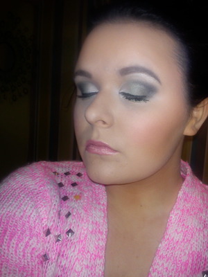 full coverage makeup look, frosty mint and silver 