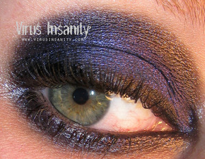 Virus Insanity eyeshadow, Trick or Treat.

www.virusinsanity.com