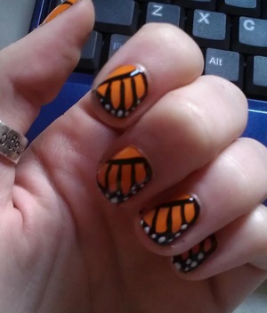 monarch butterfly wing design mani