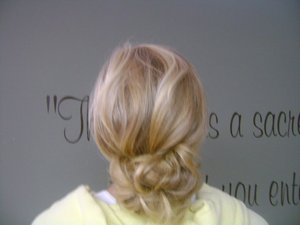hairstyling Keely Smith