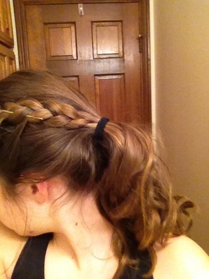 Braided bangs with curled ends