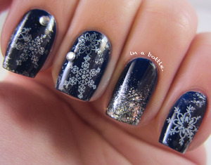 Winter Snowflake Nails @gemsinabottle