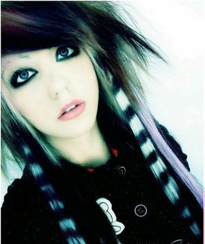 Mode trends in the 00's: EMO