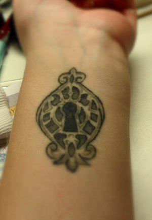 .lock.
my first tattoo -> 08.08.08