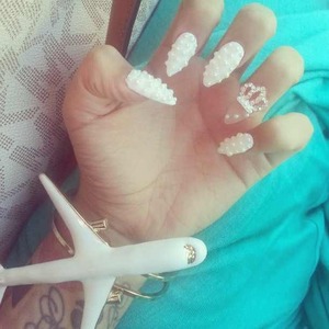 This arent my nails c: I just thought this were cute 
#Nini Smalls 
#Birthday Nails 