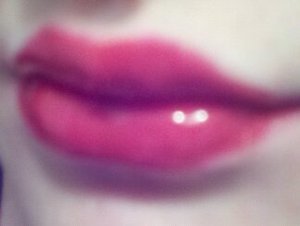 i know its very basic but i will be posting more exsiteing photoz of hair nailz and makeup of course and yes i know its not zoomed out enough but i thoguht someone would like to see it so thanks fo chekin it out byebye
