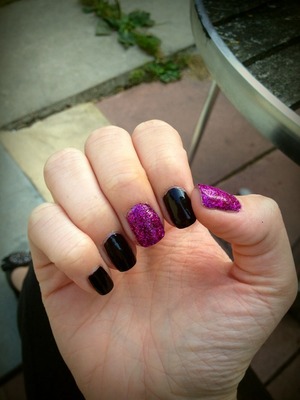 Purple Glitter & Black 