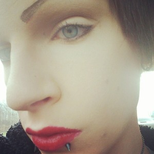 Natural eye with a bold lip :)