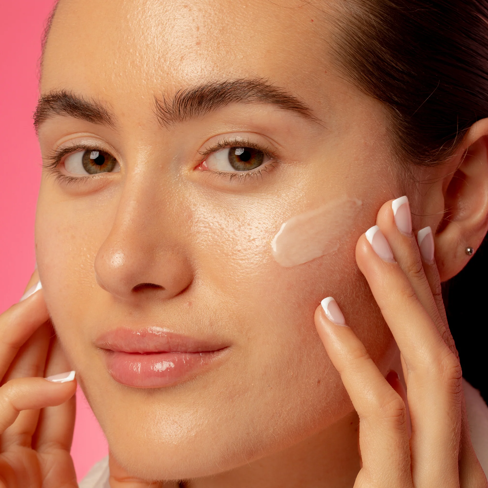 lipo-c dosage per day Is Vitamin C Serum Good for Dark Spots? The Science-Backed Answer main image 0