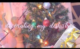 Decorating my desk tree for the holidays | Reem