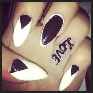 Hello Girly ! I do this on my nails! do YOU LIKE THIS?