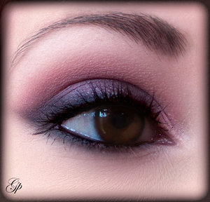 Sexy evening smokey eye using pink and gray.
If you'd like the tutorial for this look check my blog here!
http://fromvirtuetovicemakeup.blogspot.it/2014/01/saint-valentines-day-tutorial-1.html