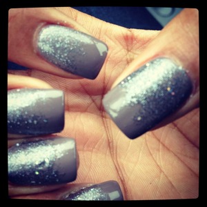 Fall gray with half nail sparkle